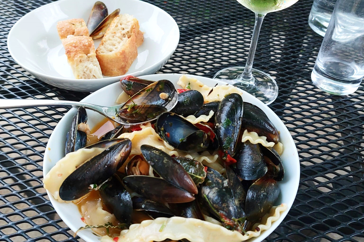 Wine and Dine: Mussel Mafaldine with Tomato and Parsley